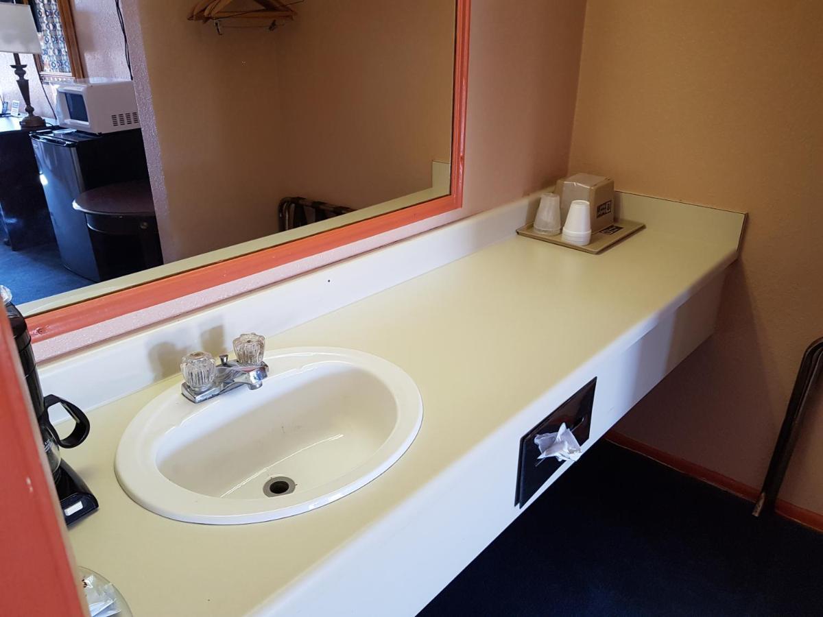 Budget Host Inn Eastland Extérieur photo