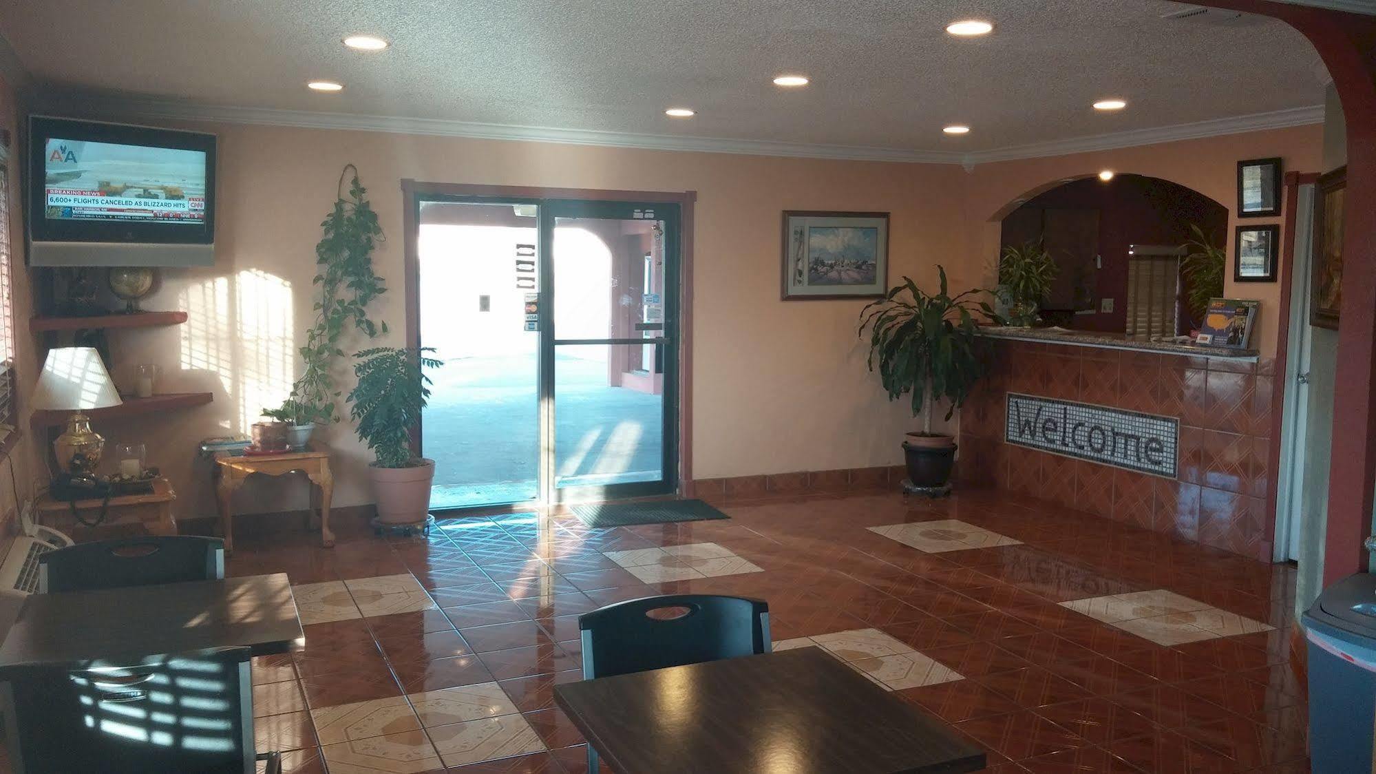Budget Host Inn Eastland Extérieur photo