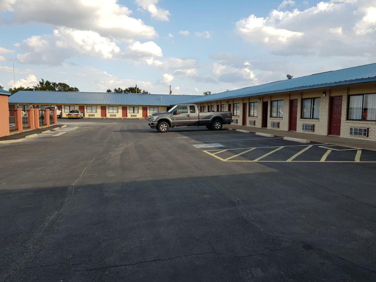 Budget Host Inn Eastland Extérieur photo