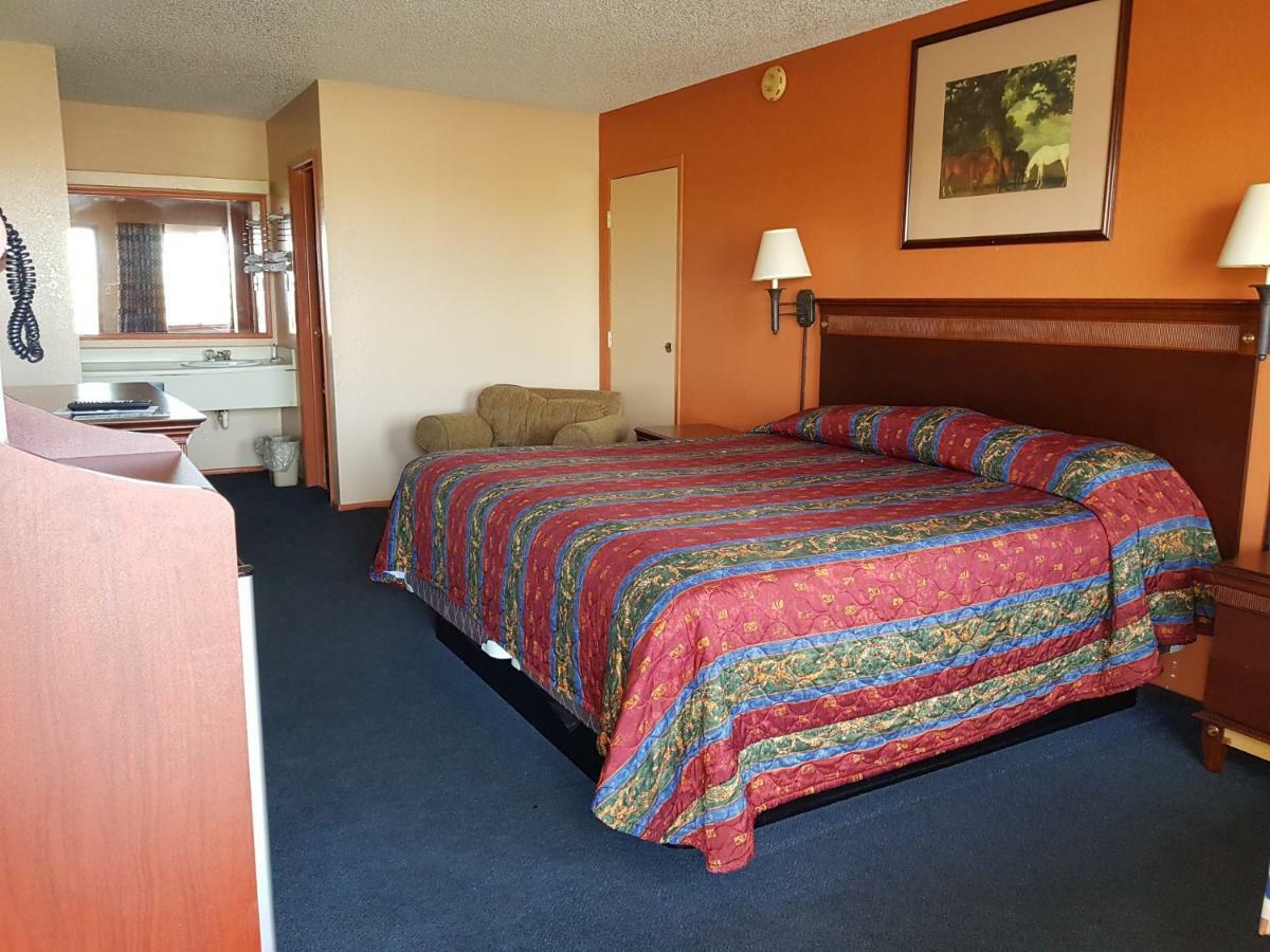 Budget Host Inn Eastland Extérieur photo